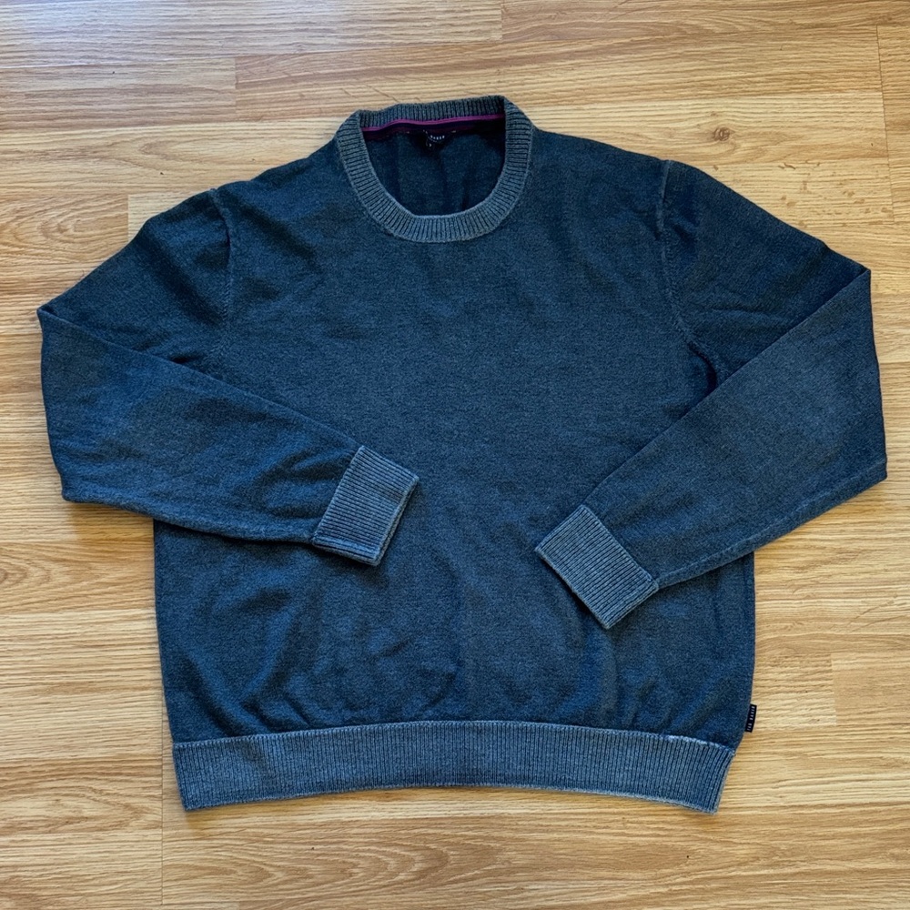 Men's Gray Sweater - Size M